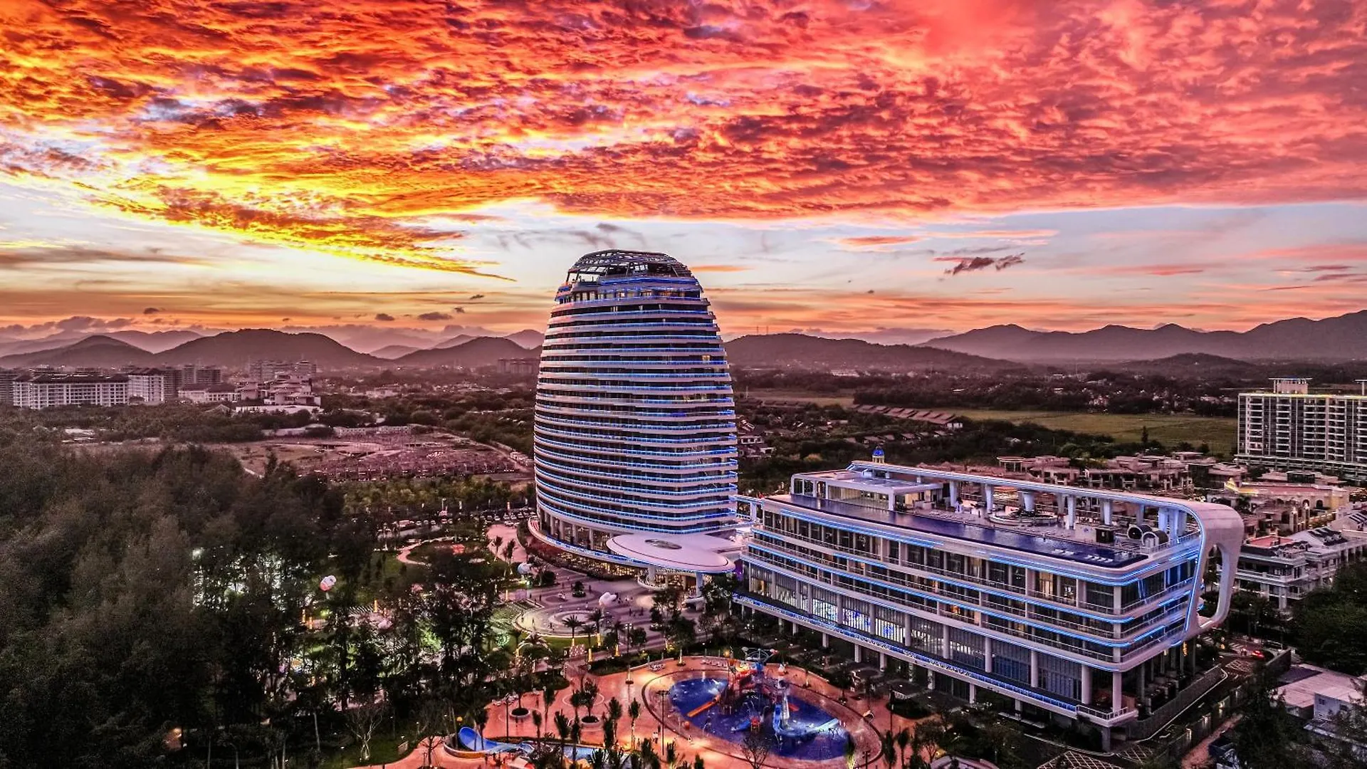 Hainan Sangem Moon Hotel Sanya