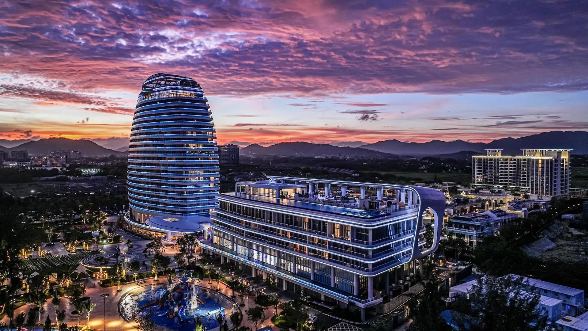 Hainan Sangem Moon Hotel Sanya 5*,  China